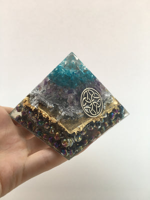 Chi Enhancing Pyramid — Large Blue Topaz Amethyst with Celtic Knot